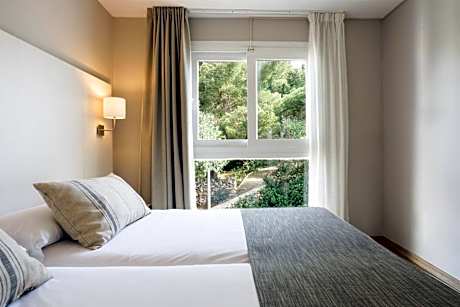 Two bedroom Premium Suite (2 adults + 1 child)