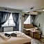 Jeweller Hotel
