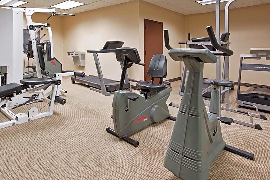 Days Inn by Wyndham Warren