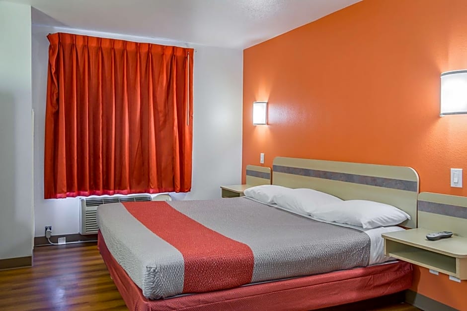 Motel 6-Redmond, OR