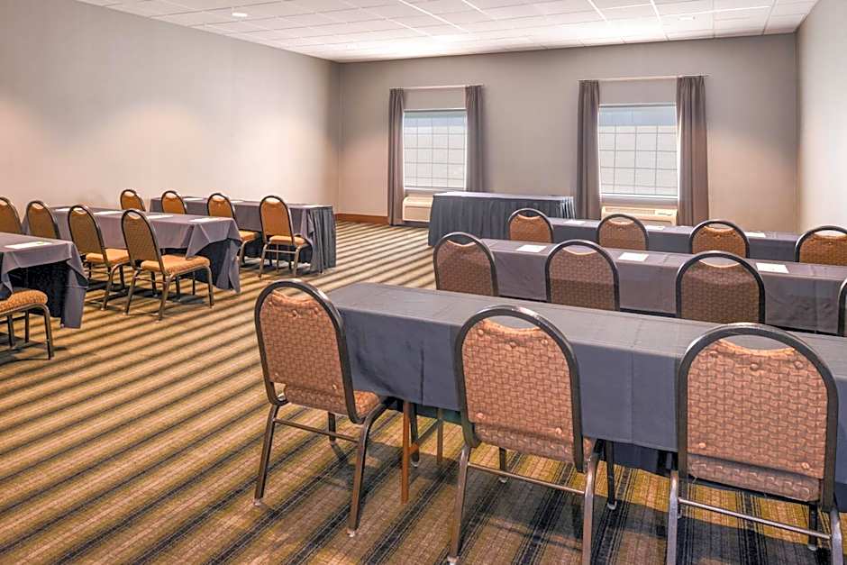 Holiday Inn Poplar Bluff By IHG