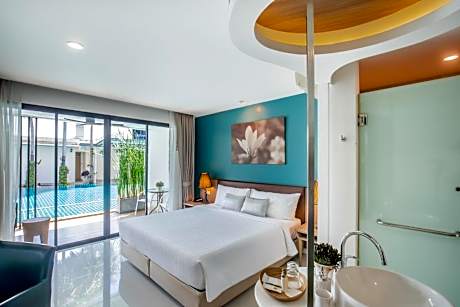 Double Room with Pool View