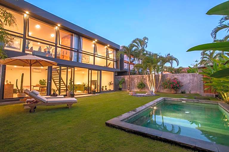 Villa Mola 2 by Alfred in Bali