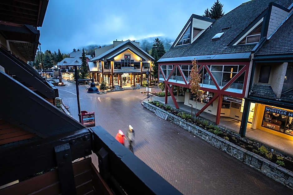 Blackcomb Lodge