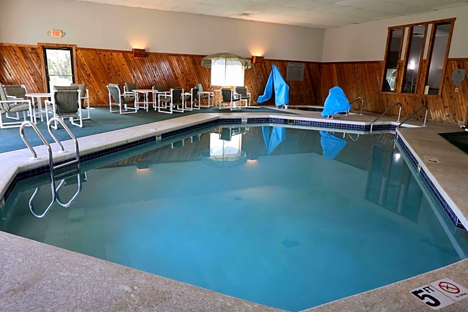 Country Inn & Suites by Radisson, Sparta, WI