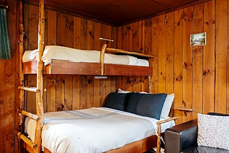 Bushman Bunk Hut
