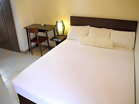 Standard Queen Bed