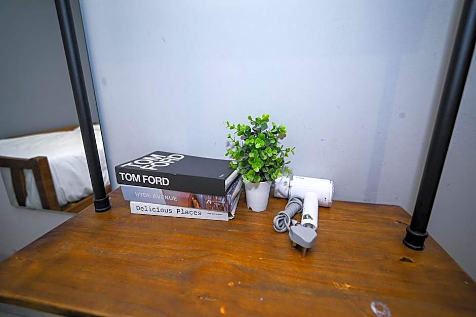 Swing & Pillows @ Beach Street