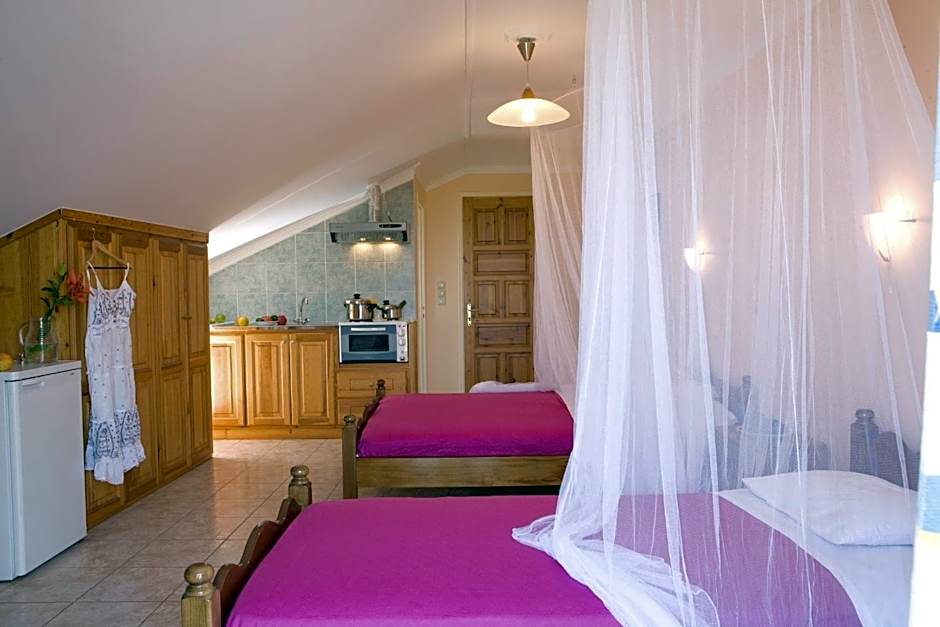 Pansion Filoxenia Apartments & Studios