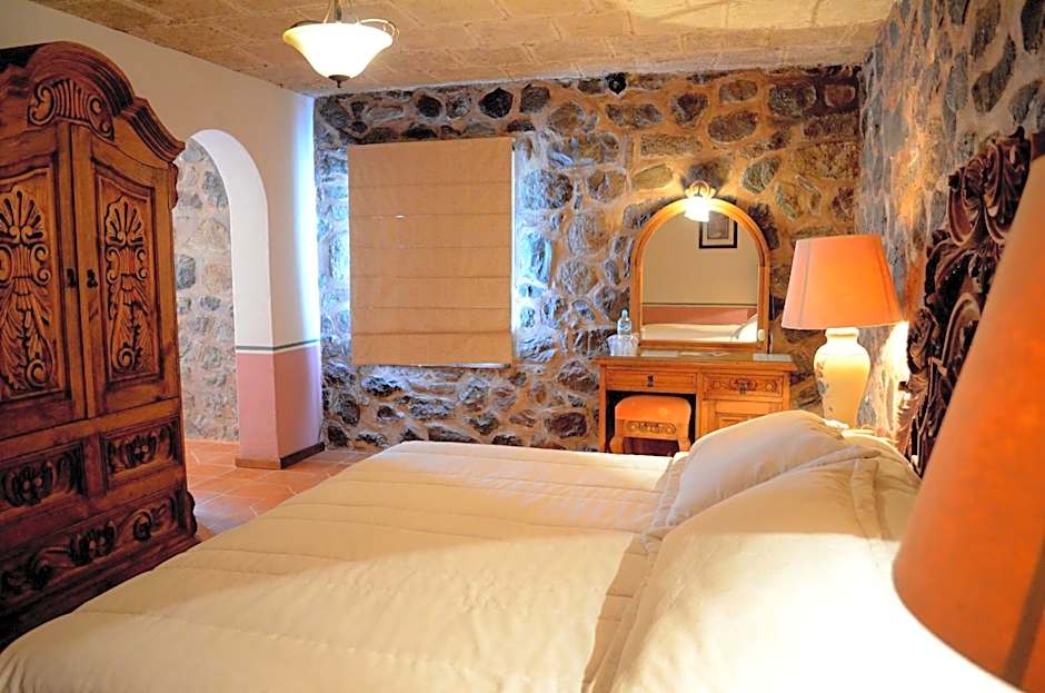 Photo 1 of 8 of Junior Suite