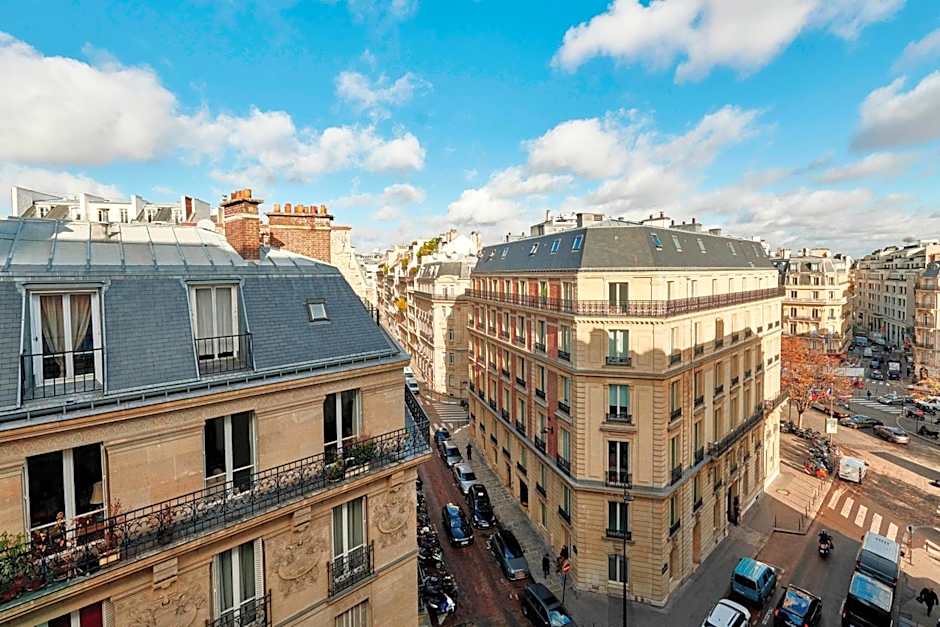Prince de Galles, a Luxury Collection hotel, Paris