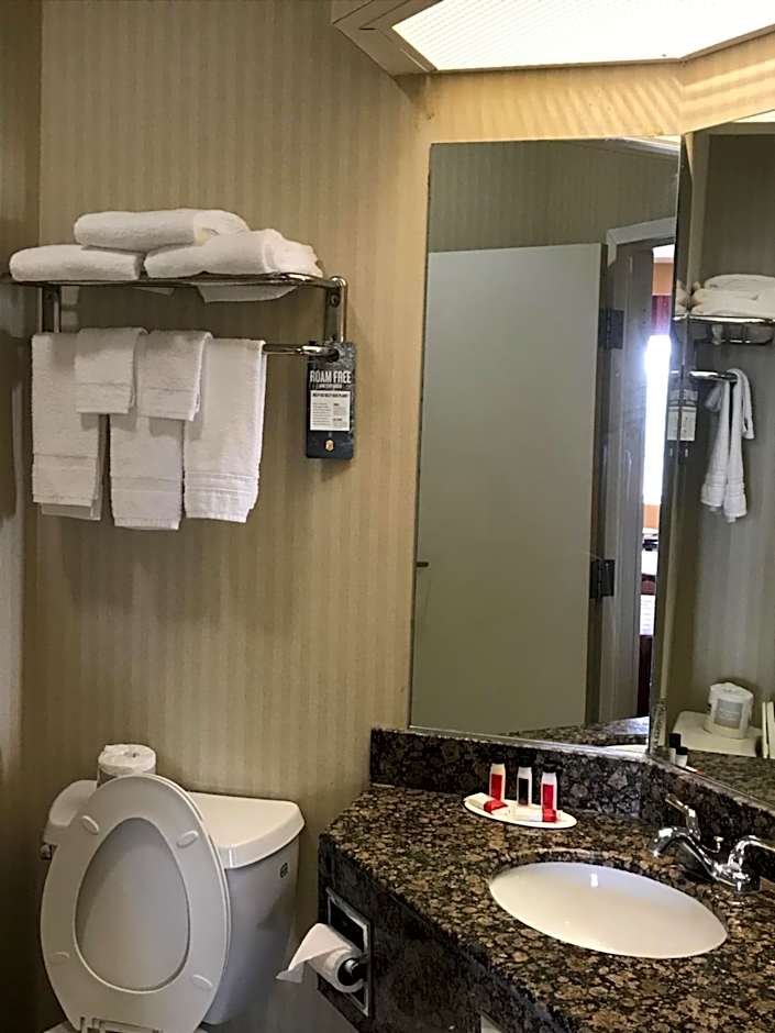 Super 8 by Wyndham Harrisburg Hershey North