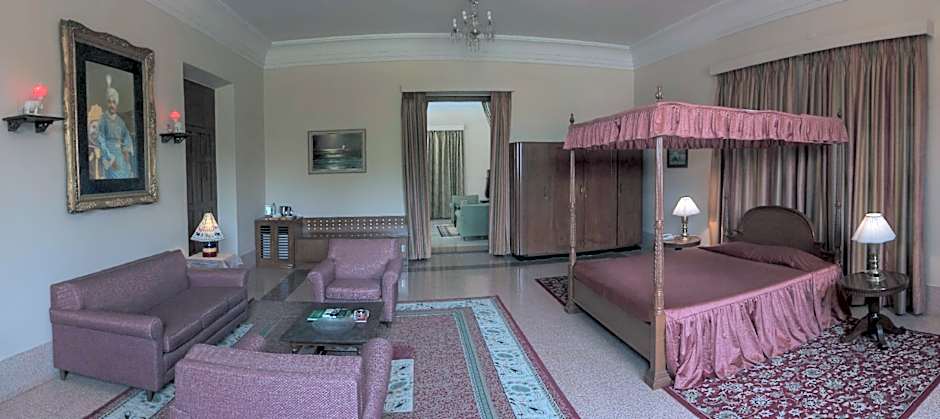 Nilambag Palace Hotel