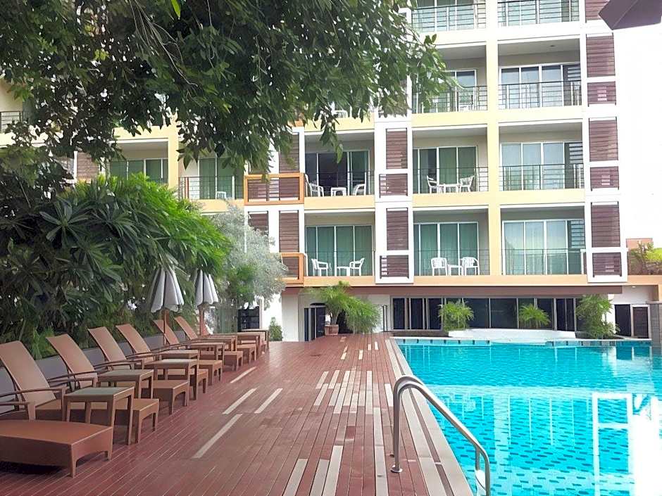 August Suites