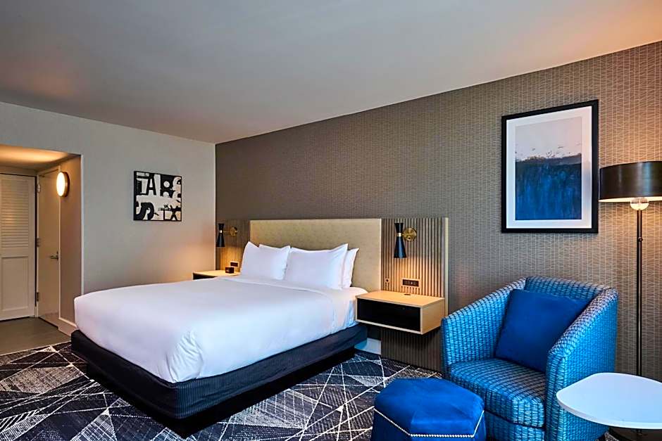 DoubleTree By Hilton Newark - Fremont