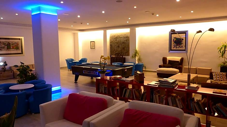 GUYA WAVE HOTEL
