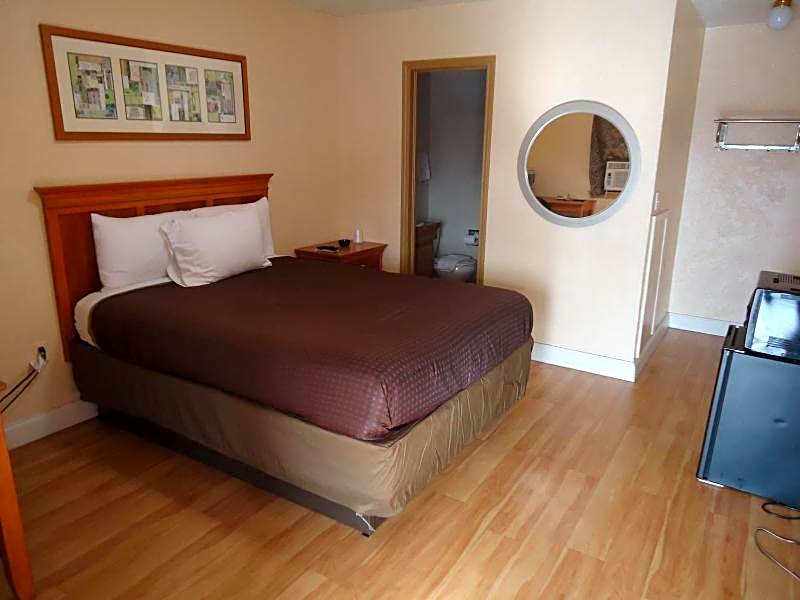 Budget Inn