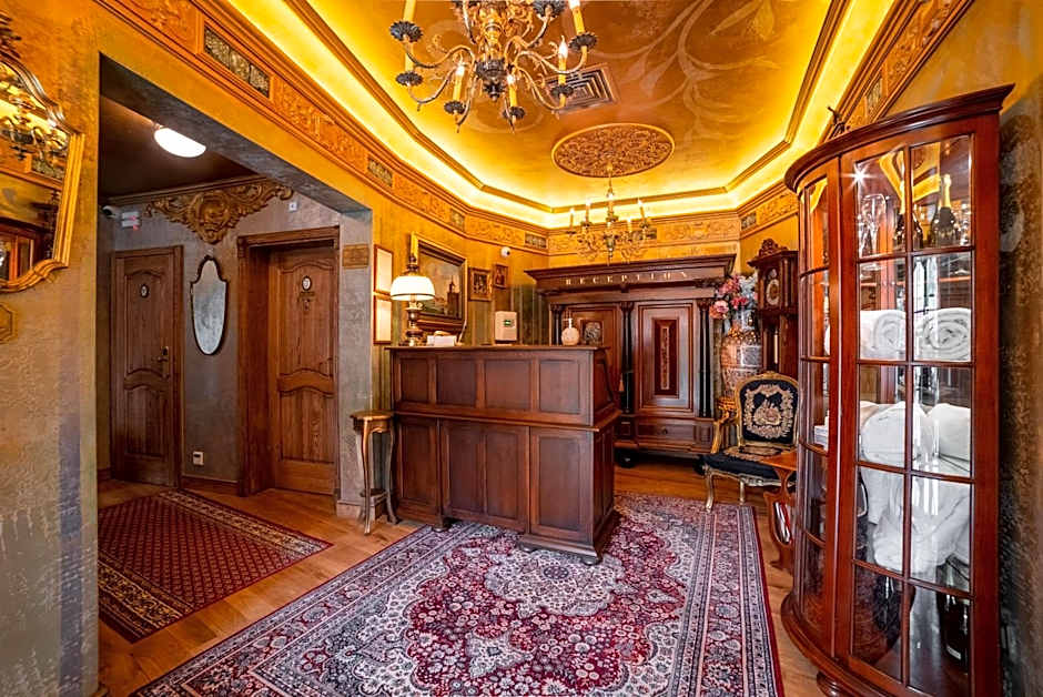 Bey House Royal Hotel