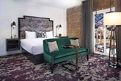 King Room with Interior View