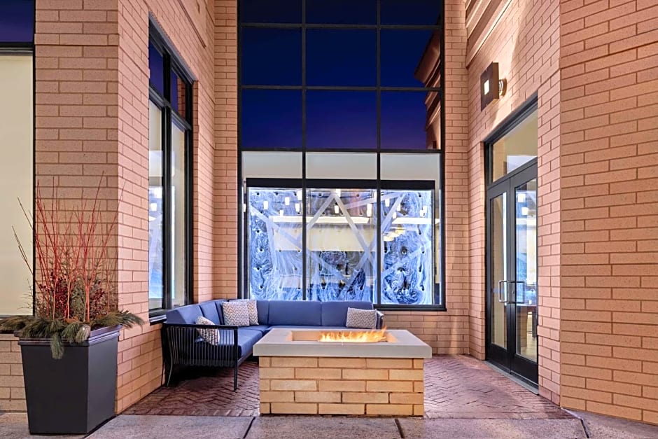 Hilton Garden Inn Minneapolis Downtown