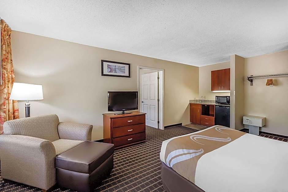 Quality Inn & Suites Sevierville - Pigeon Forge