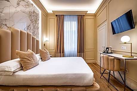 Small Double Room - Separate Building