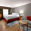 Travelodge by Wyndham Redwood Falls