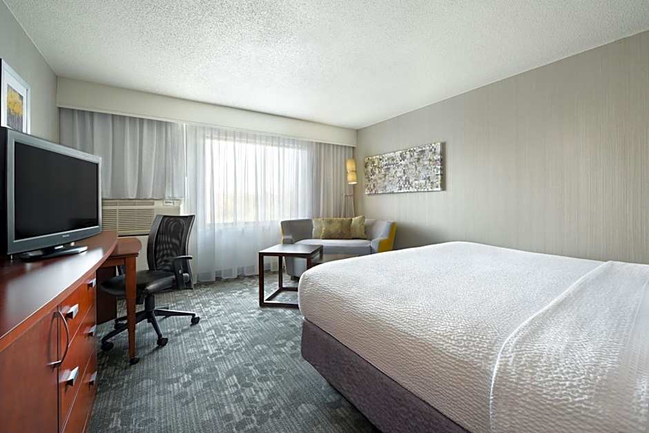 Courtyard by Marriott Mishawaka-University Area