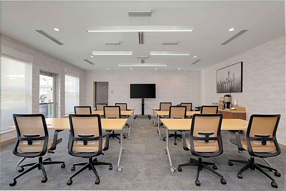 Element New York Wood Ridge