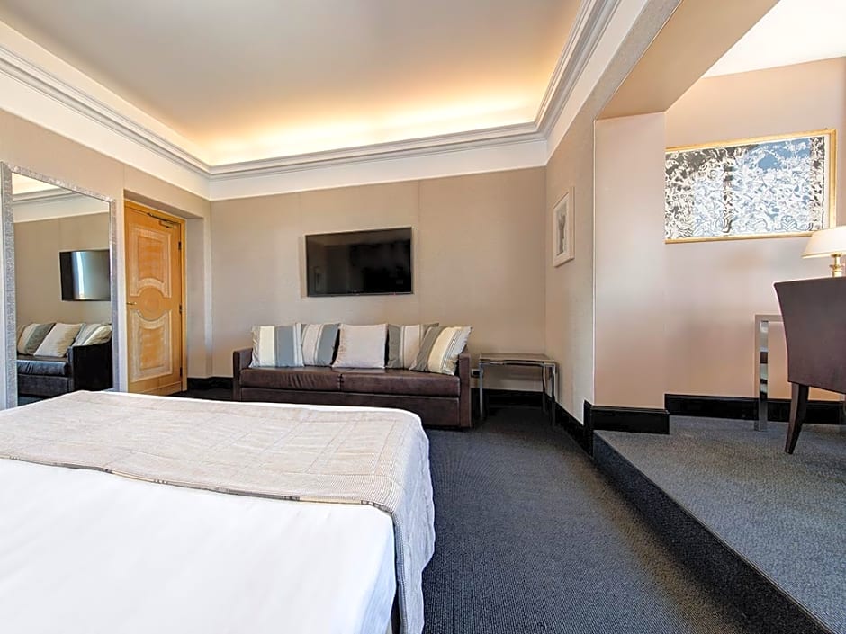 Marcella Royal Hotel