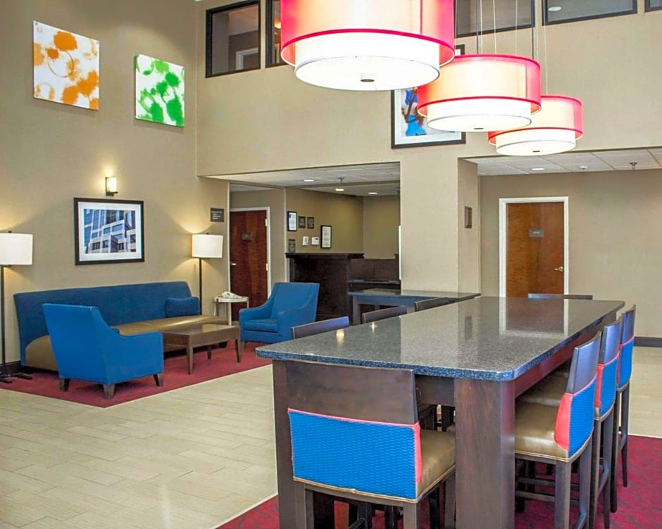 Comfort Inn & Suites Fuquay Varina