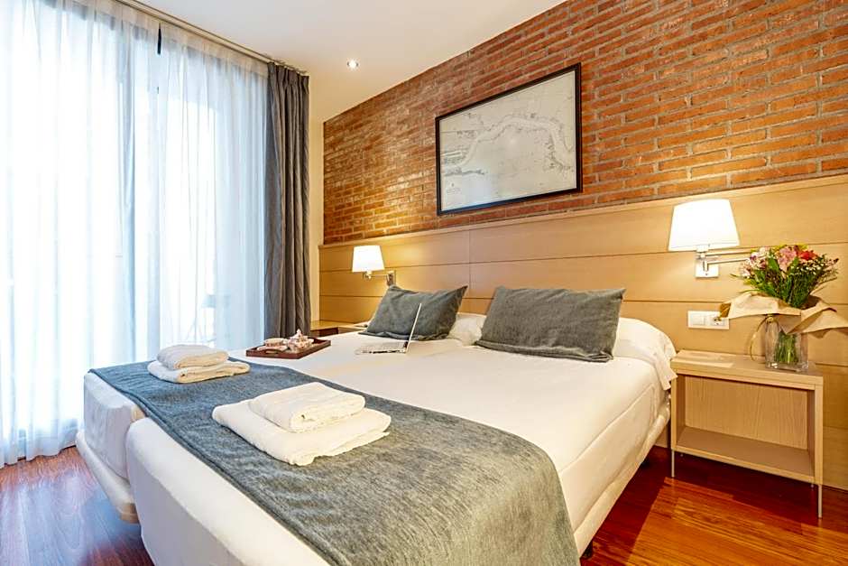 Serennia Cest Apartamentos Arc de Triomf
