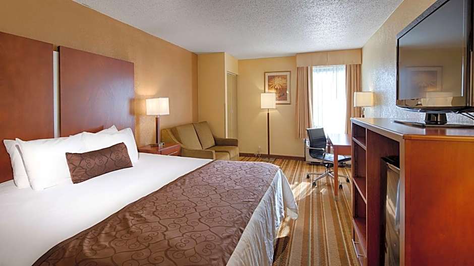 Best Western Plus Richmond Airport Hotel