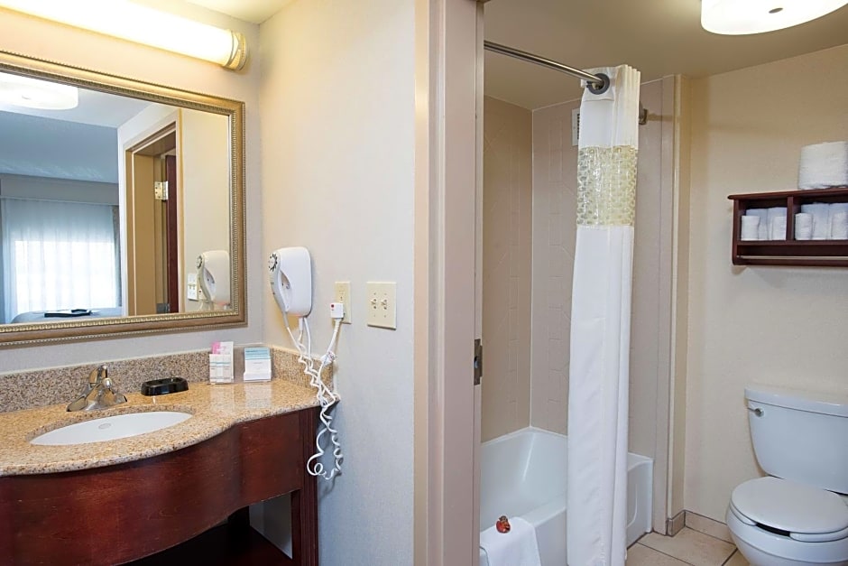 Hampton Inn By Hilton & Suites Cincinnati-Union Centre, Oh