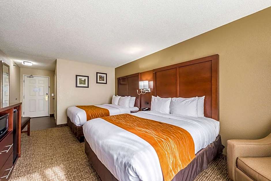 Comfort Inn & Suites Dayton North