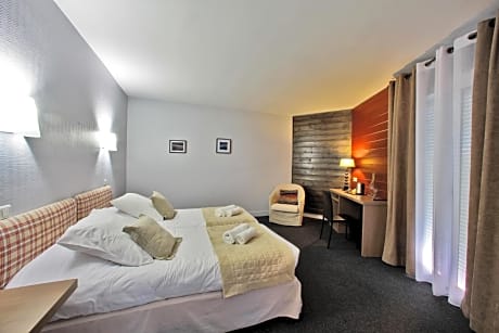 Junior Suite with Balcony