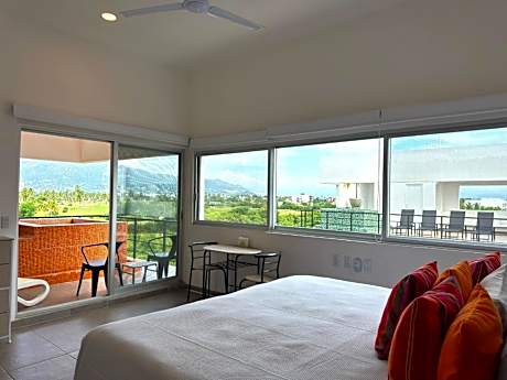 Deluxe One-Bedroom Apartment