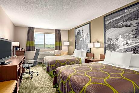 Queen Room with Two Queen Beds - Non-Smoking