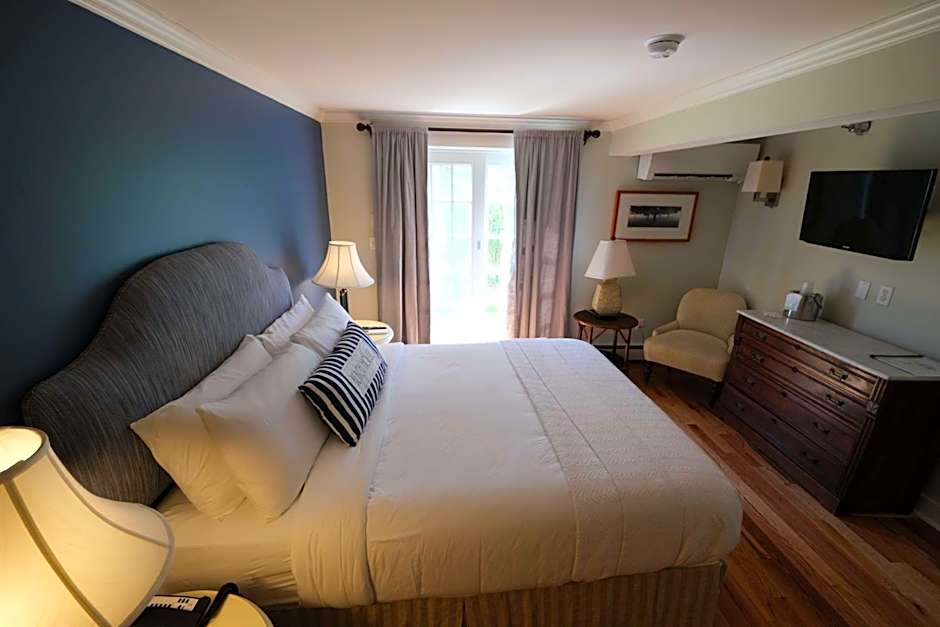 The Beach House Inn