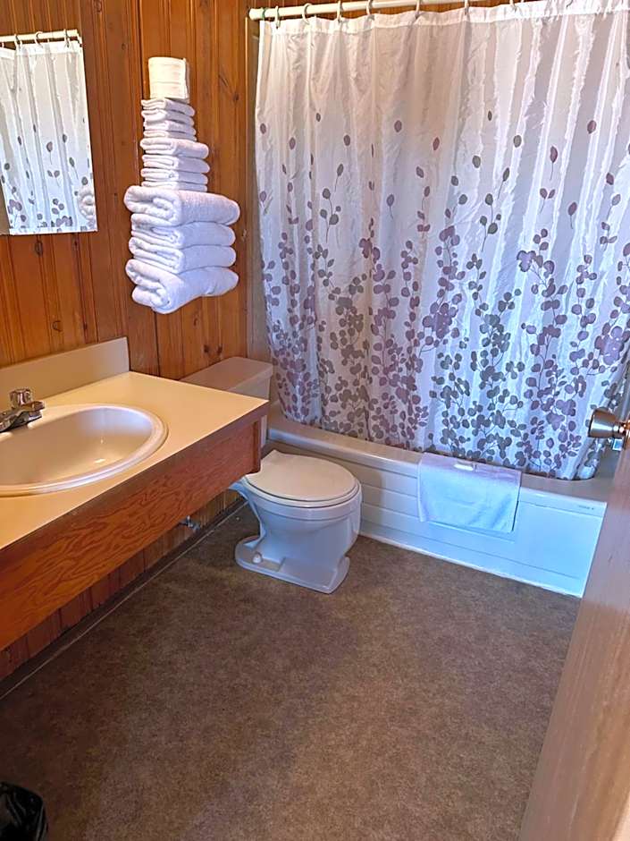 Glacier View Inn