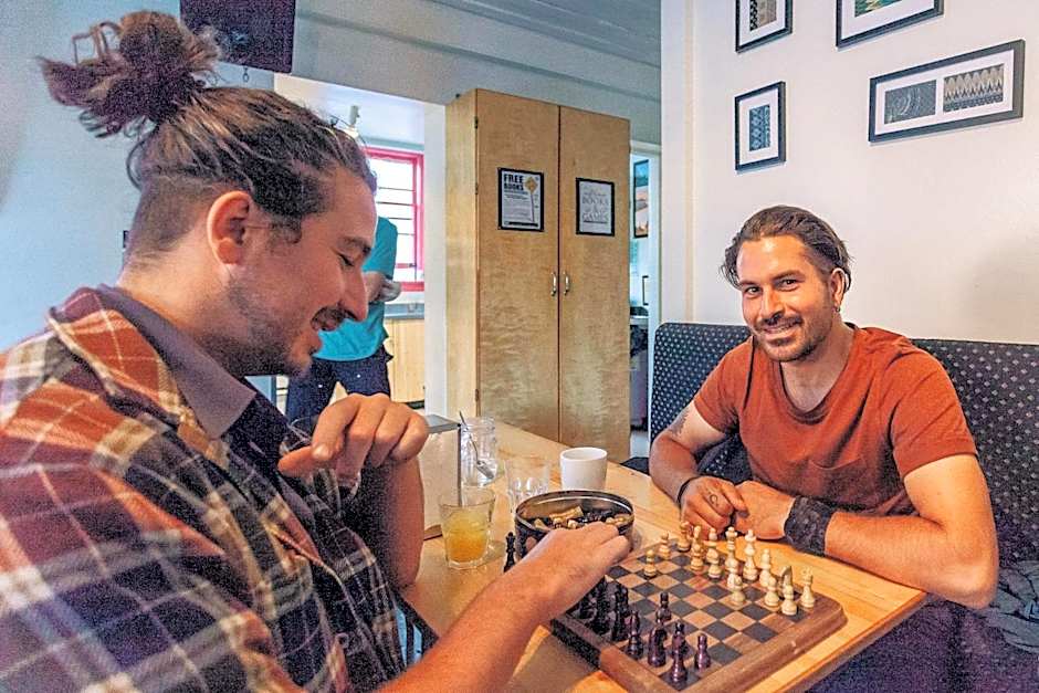 Ocean Island Inn | Backpackers | Suites