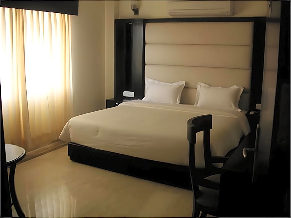 Hotel Meridian Plaza