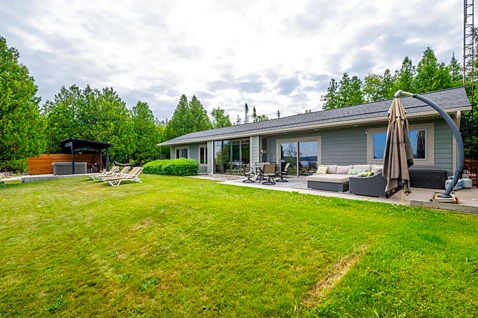 Georgian Legendary Tobermory Retreat With Hot Tub