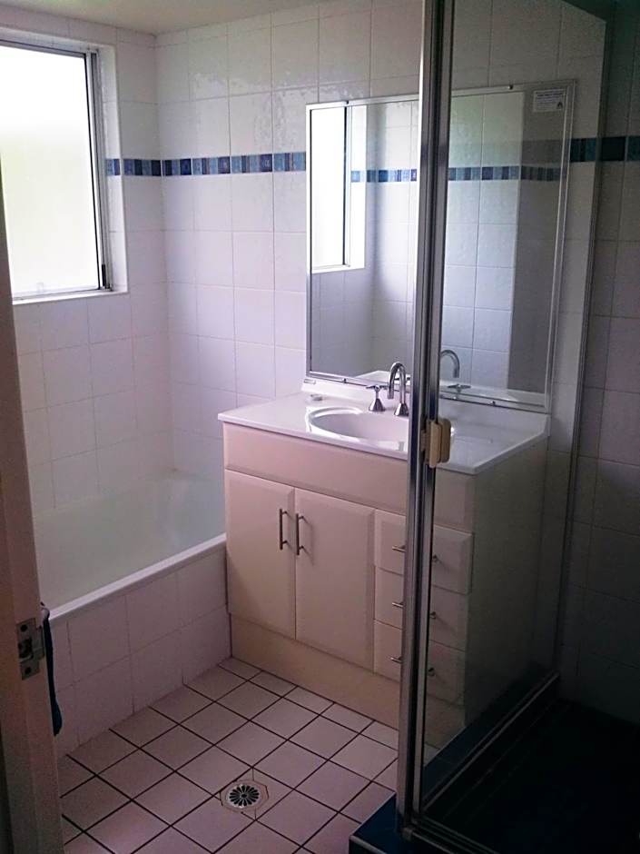 Tranquil Shores Holiday Apartment