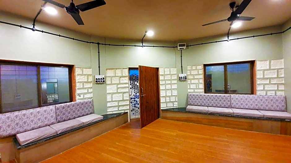 Club Shandilya-A Cheerful 3 BR Place in Nature lap