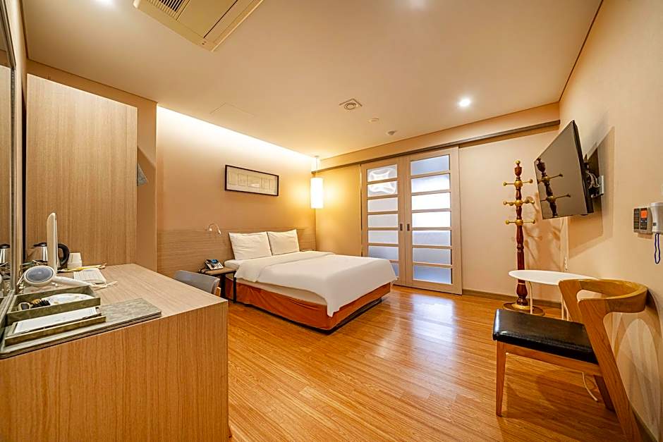 Hotel Clover