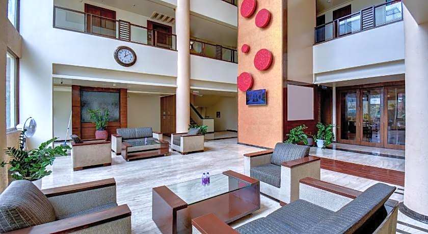 Hotel Lotus Ivy Studios Near Pune Airport