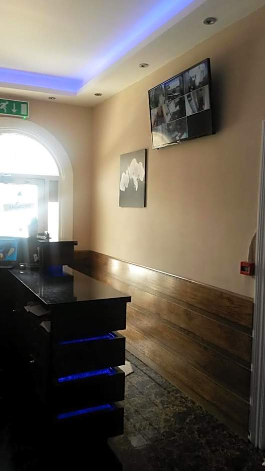 The Crystal Lodge Hotel