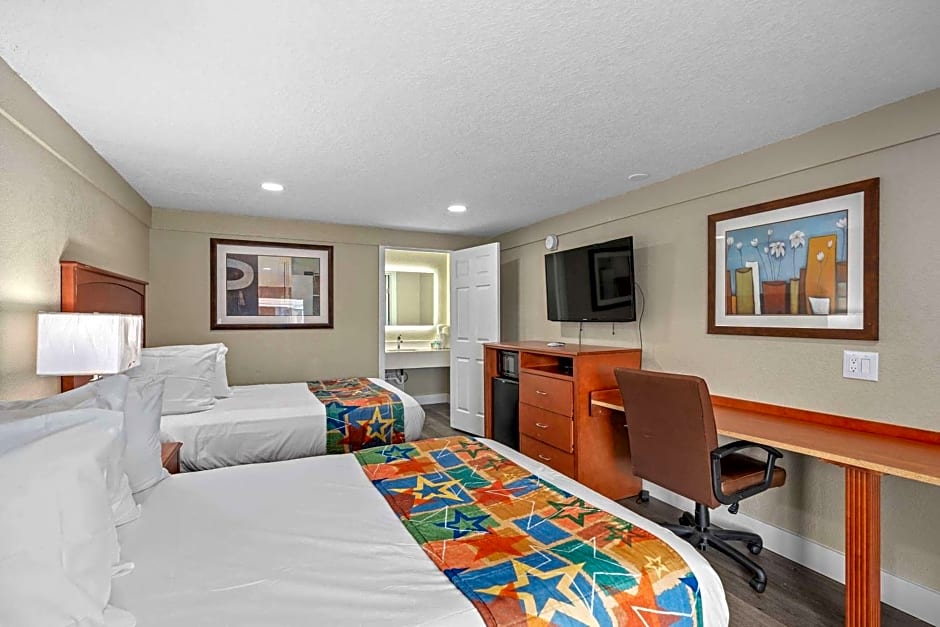 Travelodge by Wyndham Kissimmee Orlando