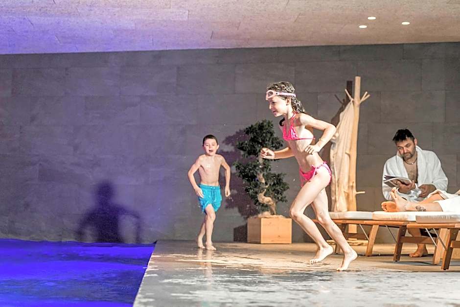 Luxury Lodge - Lener Express